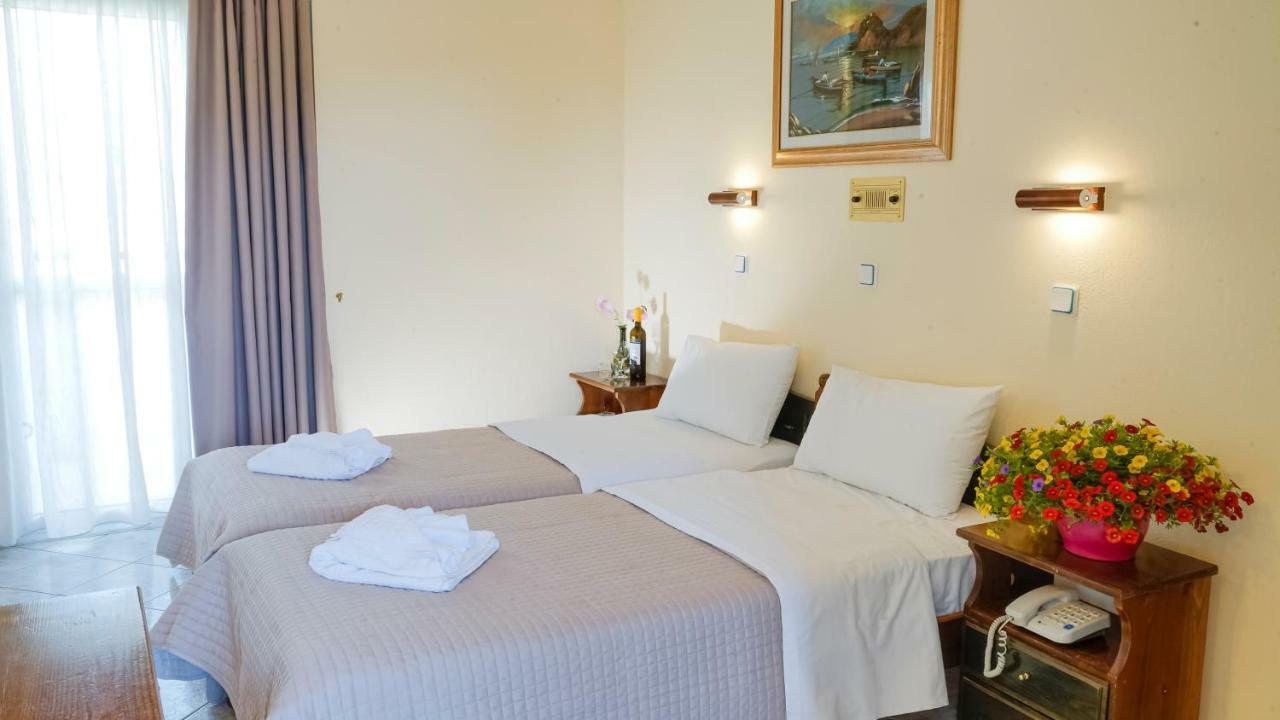 Aneton Aparthotel Hriszí Amudiá Kültér fotó
