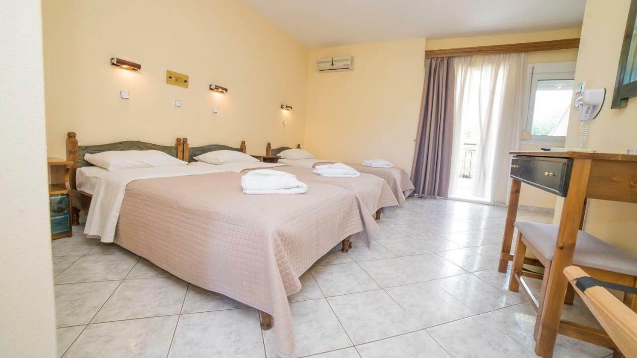 Aneton Aparthotel Hriszí Amudiá Kültér fotó